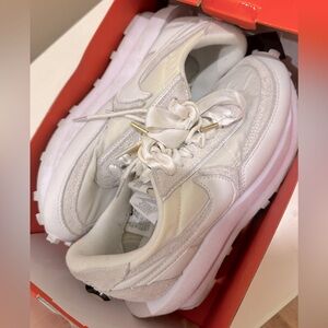 White Nike Sacai Sneakers